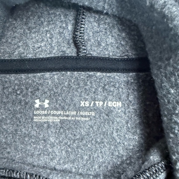 Under Armour Gray Turtleneck Sweater with Relaxed Fit - Picture 6 of 7